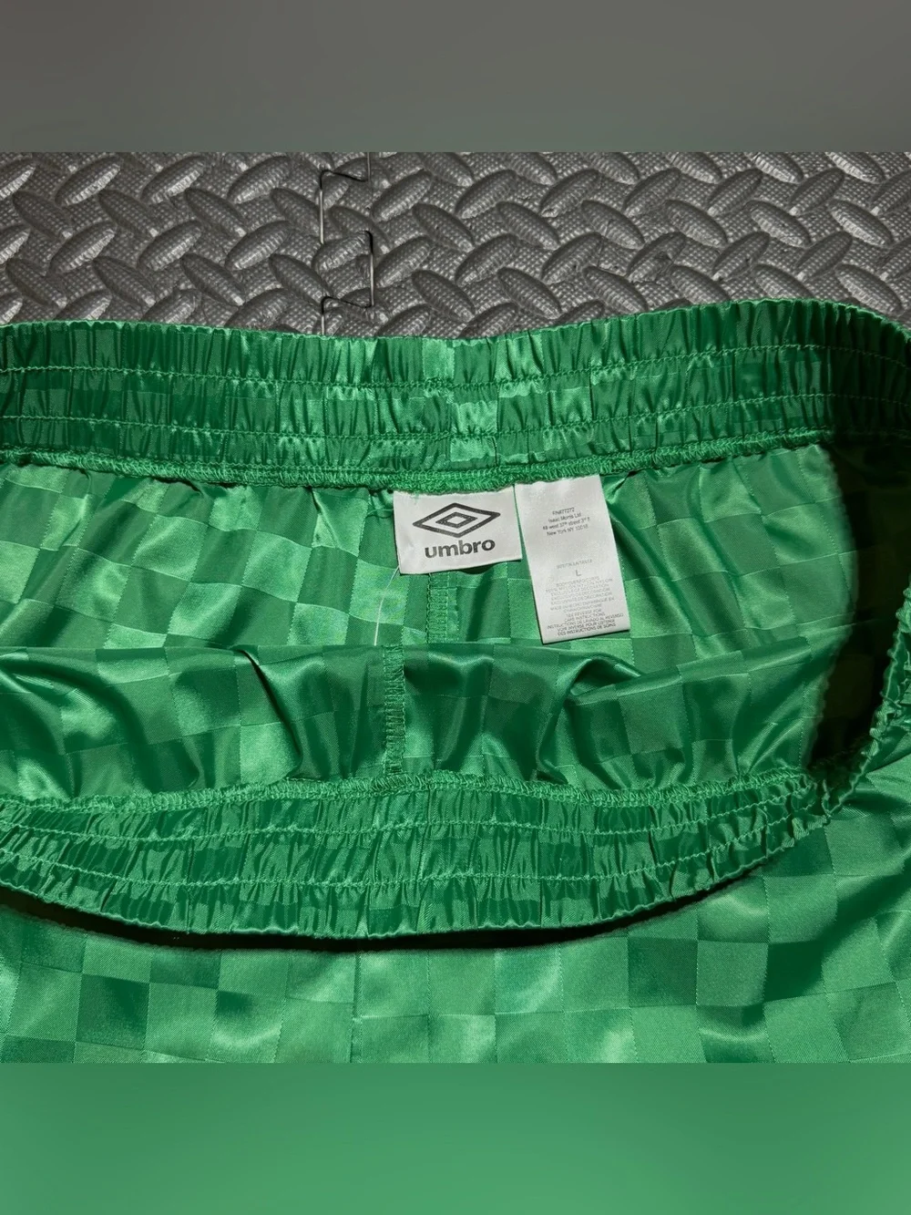 Umbro Mexico Soccer Checkered Shorts Green Vintage Style Shiny Mens Large NEW